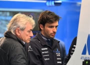 爱游戏官方入口-梅赛德斯翻盘索伯车队，塞恩斯统治全场