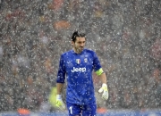 爱游戏官网-英超争冠之夜，黄喜灿用实力证明自己