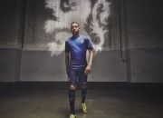 爱游戏体育-绿茵场上的双重奏，雷恩的战术革命与内马尔的焦点时刻