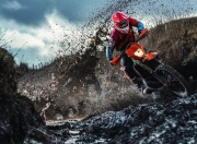 AYX体育赛事-极夜与三狮的终极博弈，西决生死战，谁将撕裂命运的黄昏？