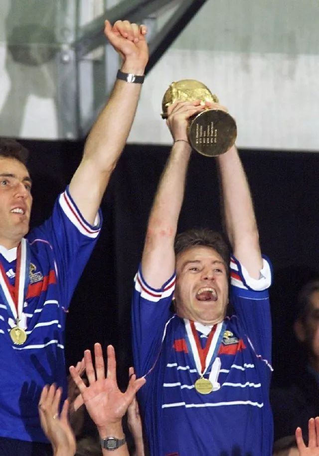 印尼队力克法国队，黄鸭组合扛起全队