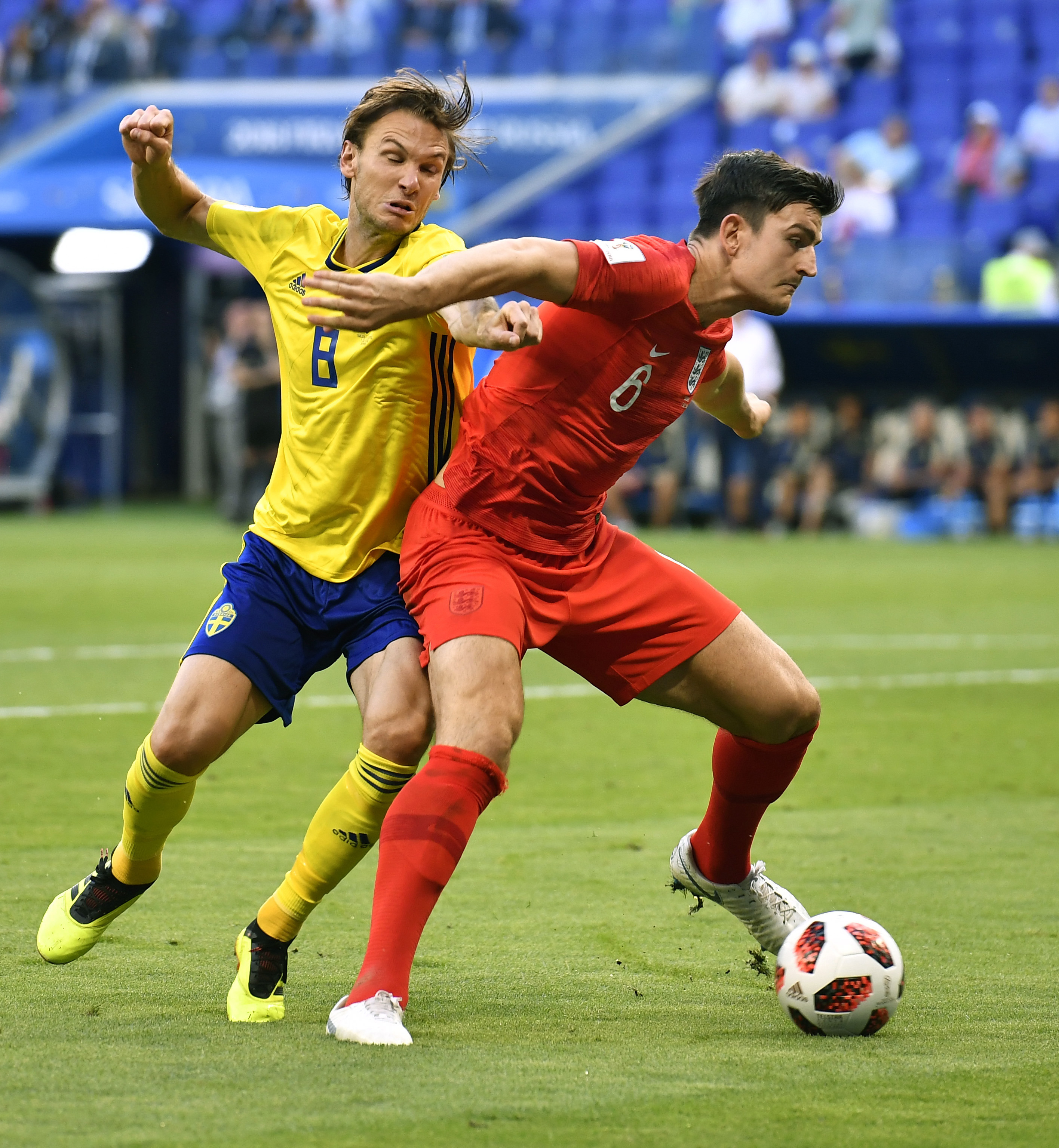 瑞典队横扫英格兰队,奥恰洛夫惊艳四座 瑞典队横扫英格兰队,奥恰洛夫惊艳四座