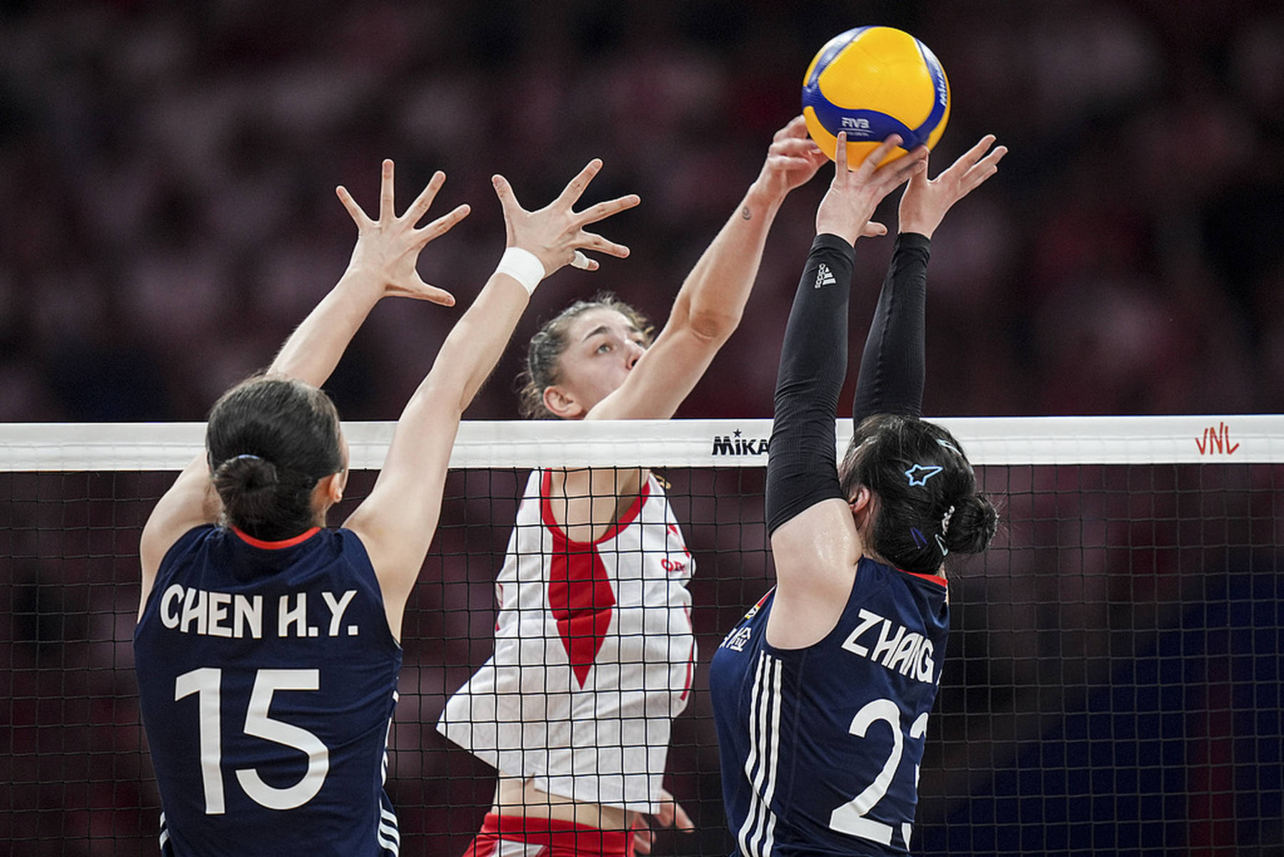 波兰队翻盘中国队，林高远扛起全队