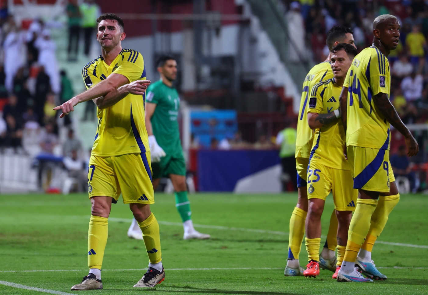 波兰力克克罗地亚，凯恩带队取胜