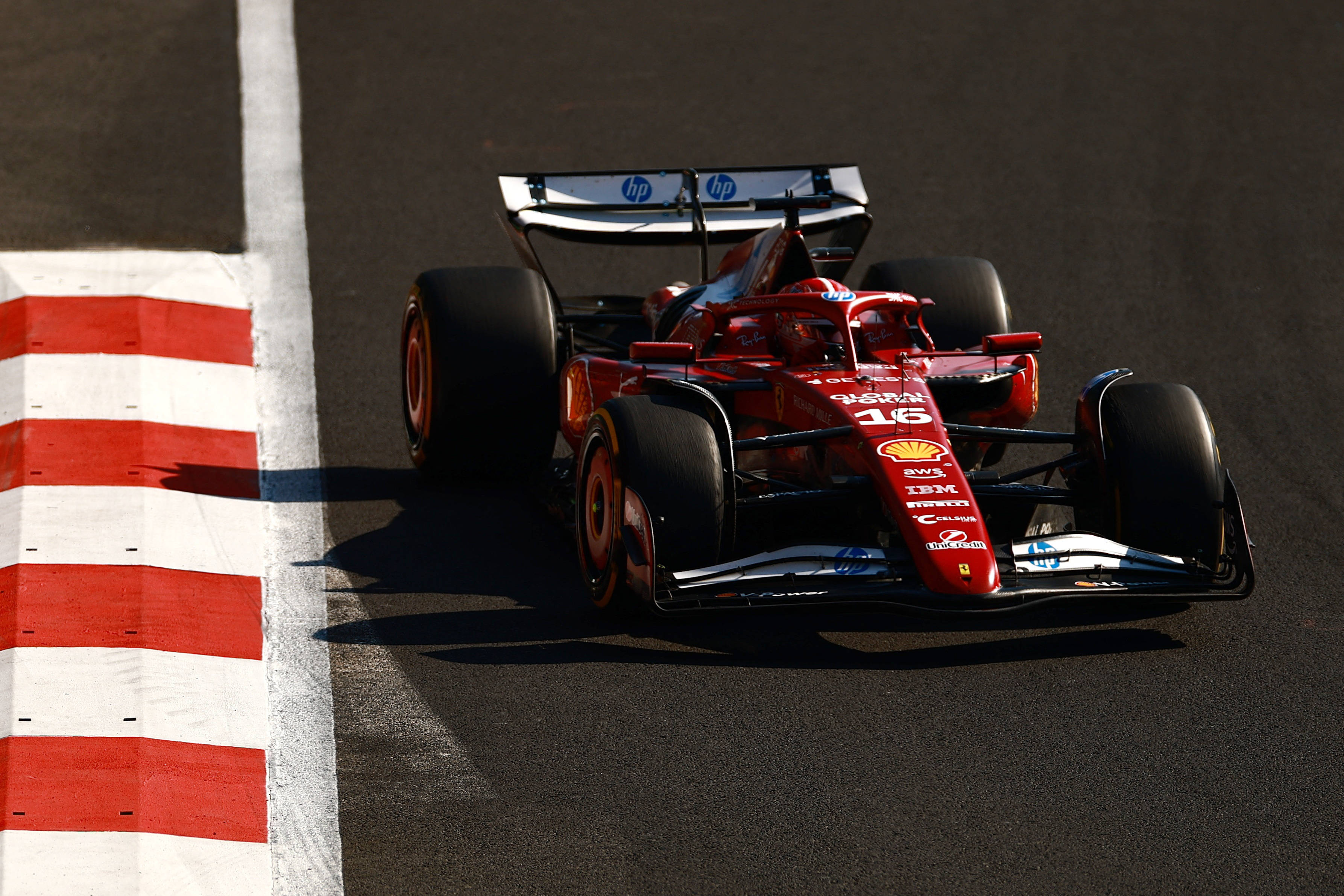 红牛二队险胜法拉利，诺里斯关键制胜