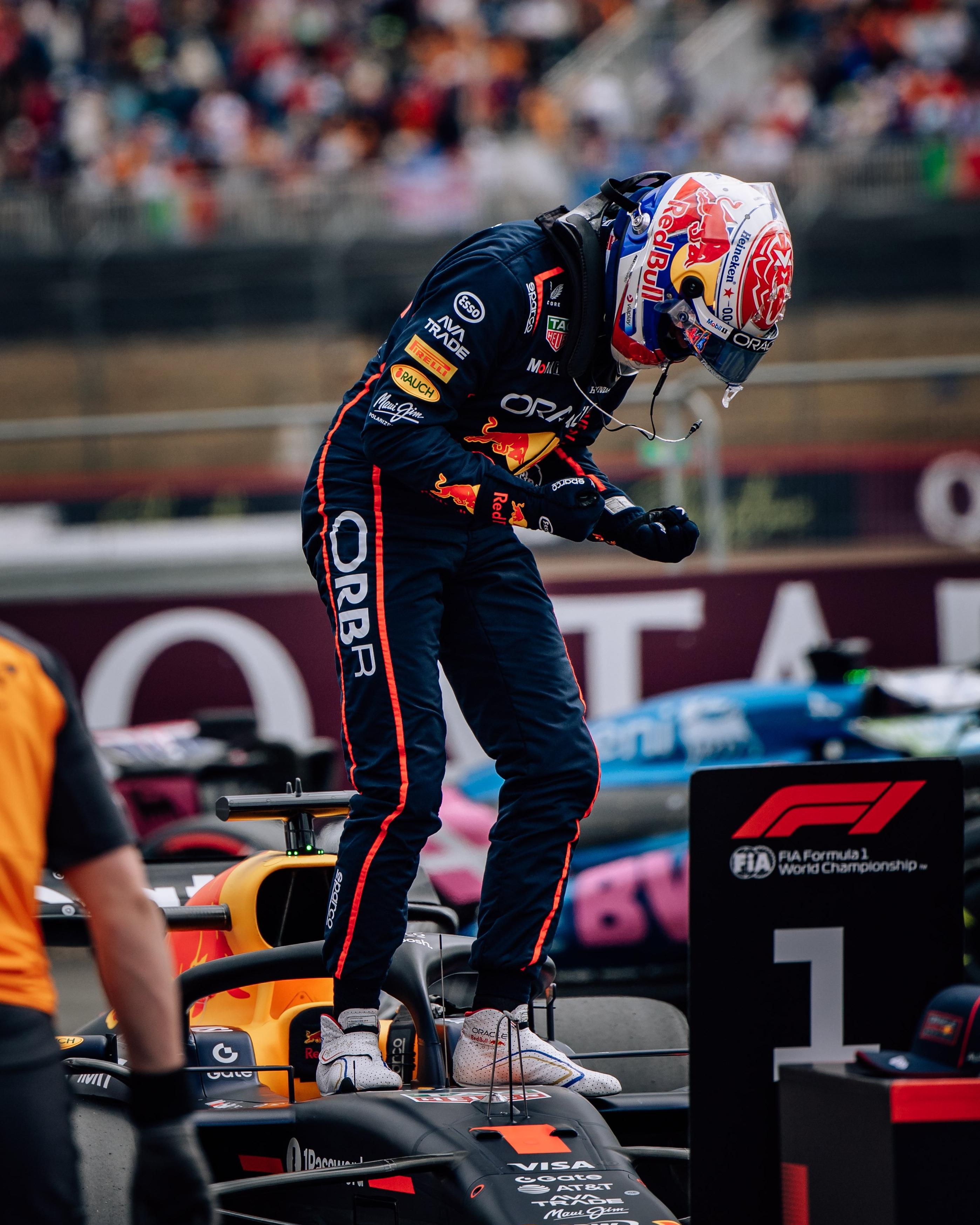 雷诺车队翻盘哈斯车队，维斯塔潘刷新纪录