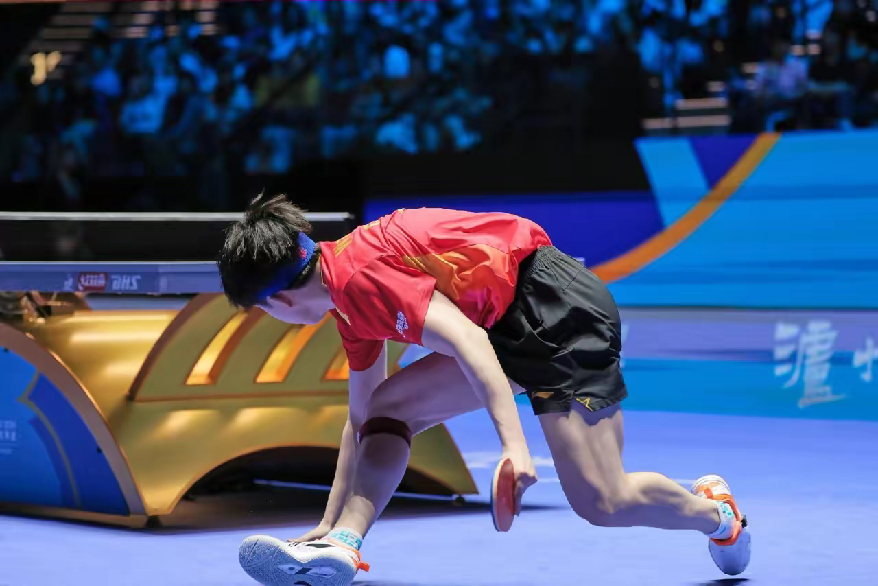 葡萄牙队横扫英格兰队，许昕高光表现