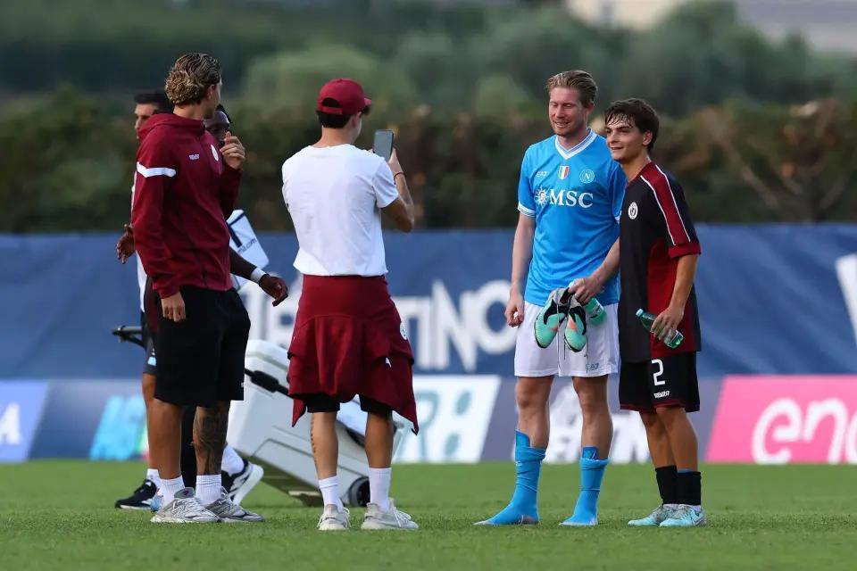 那不勒斯绝杀瑞士,德布劳内带队取胜 那不勒斯绝杀瑞士,德布劳内带队取胜