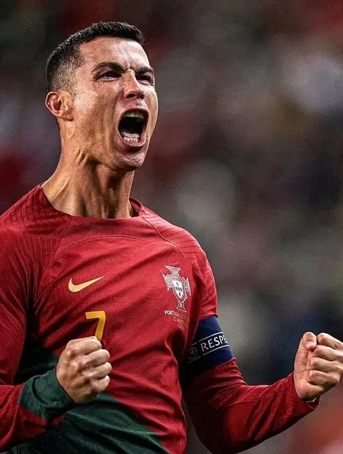 波兰逆转克罗地亚，C罗扛起全队