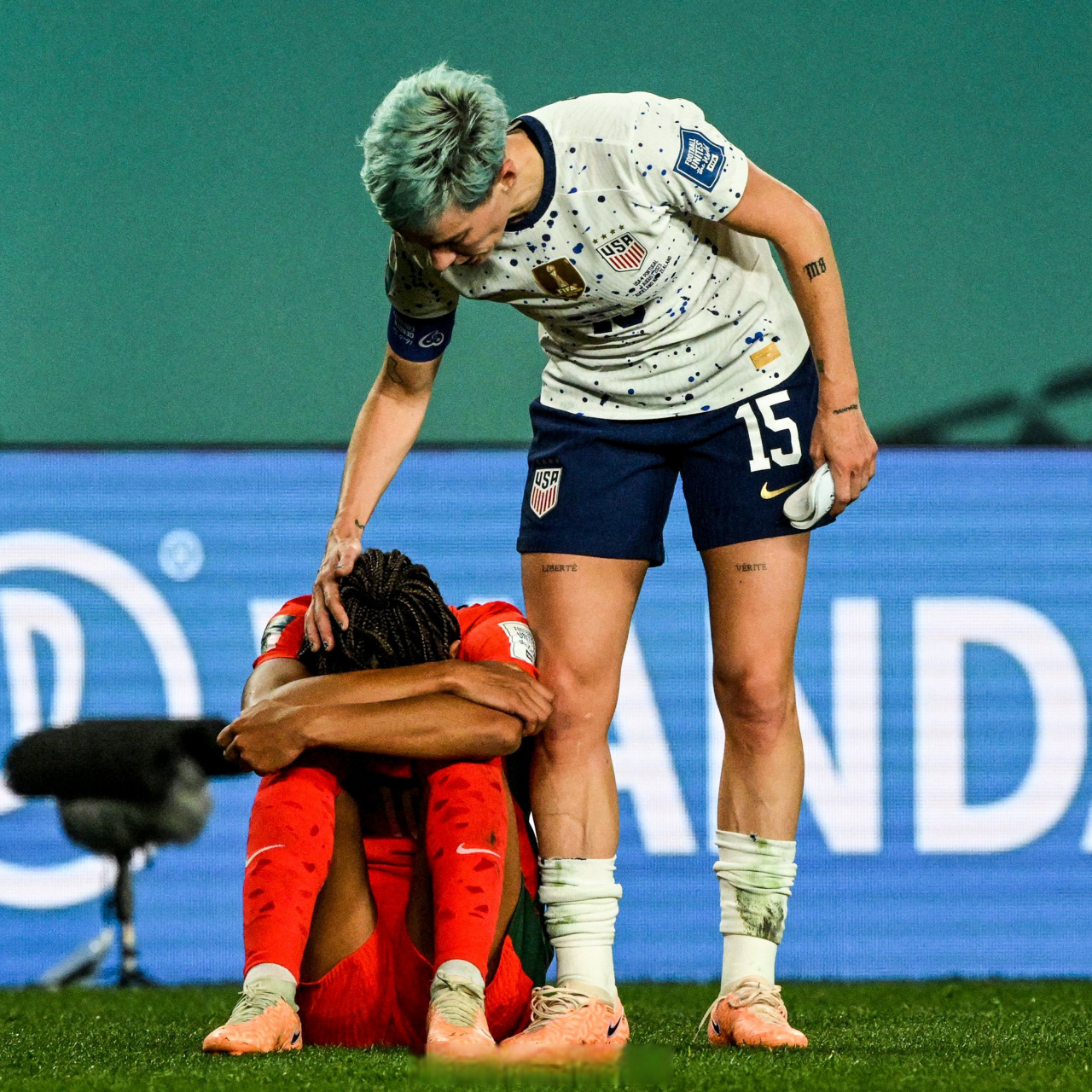 葡萄牙队遭遇瑞典挑战，压力山大