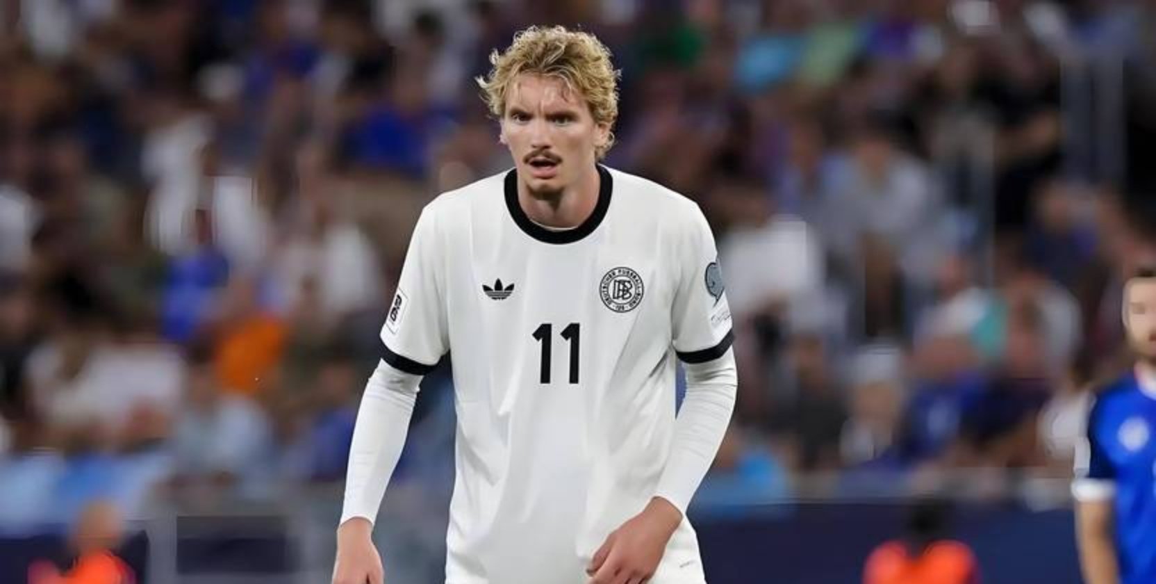 斯洛伐克队欧预赛主场大获全胜,球迷欢呼不绝 斯洛伐克队欧预赛主场大获全胜,球迷欢呼不绝