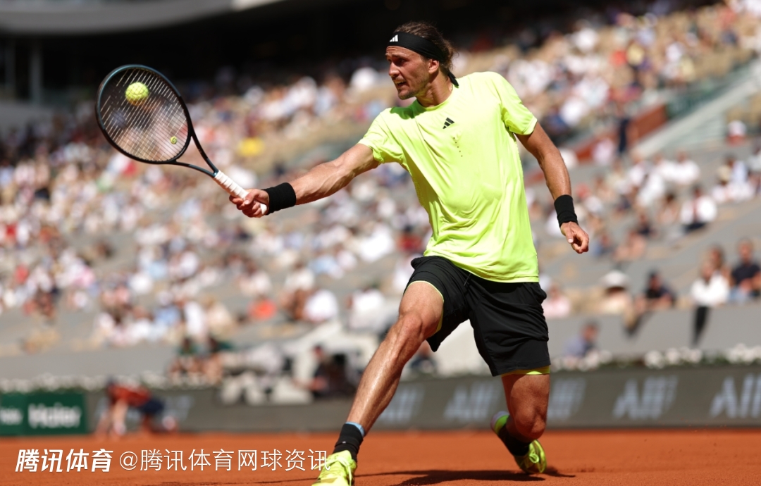 法网绝杀戴维斯杯，兹维列夫高光表现