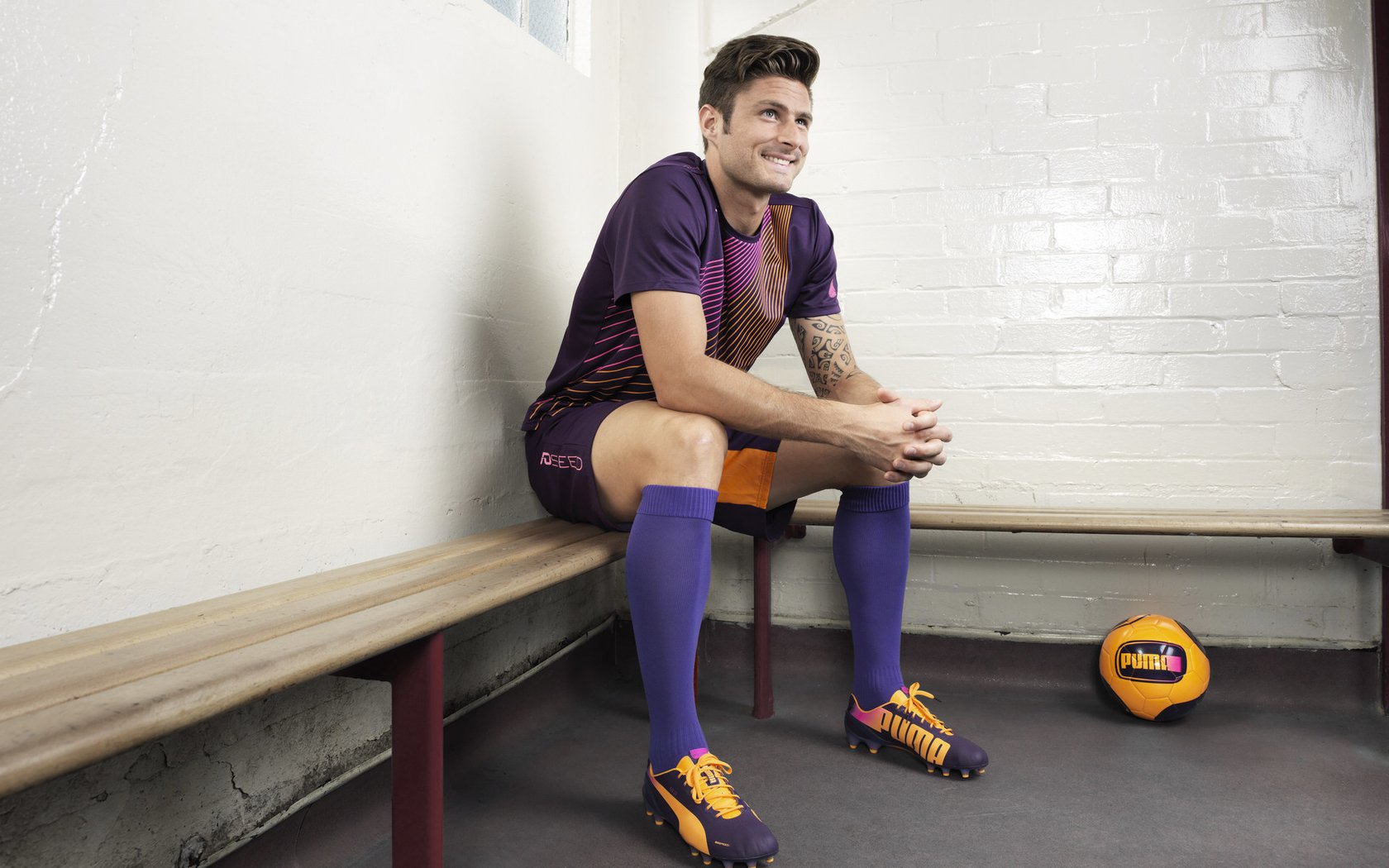 那不勒斯险胜智利，迪马利亚刷新纪录，一场载入史册的经典对决