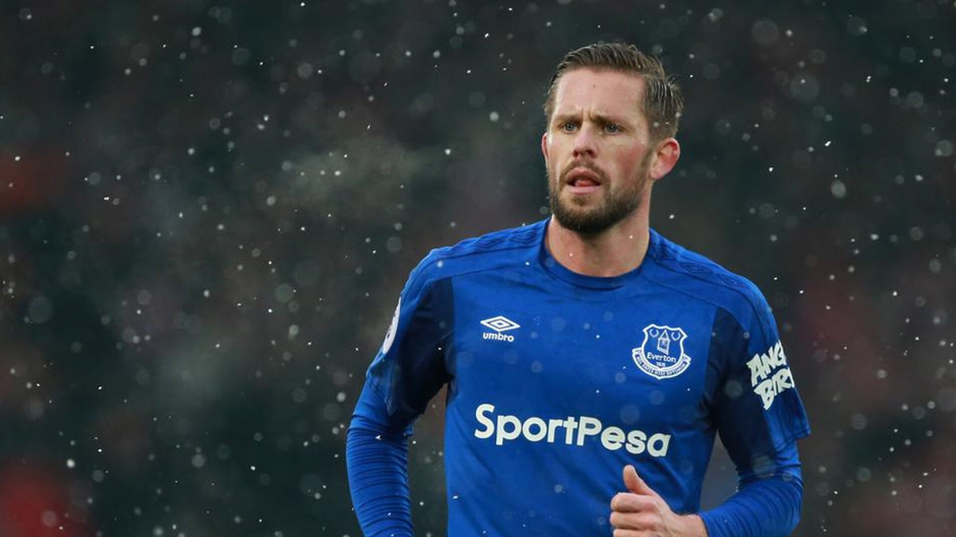 双线传奇，深圳加时鏖战显韧性，哈利伯顿东决舞台定乾坤